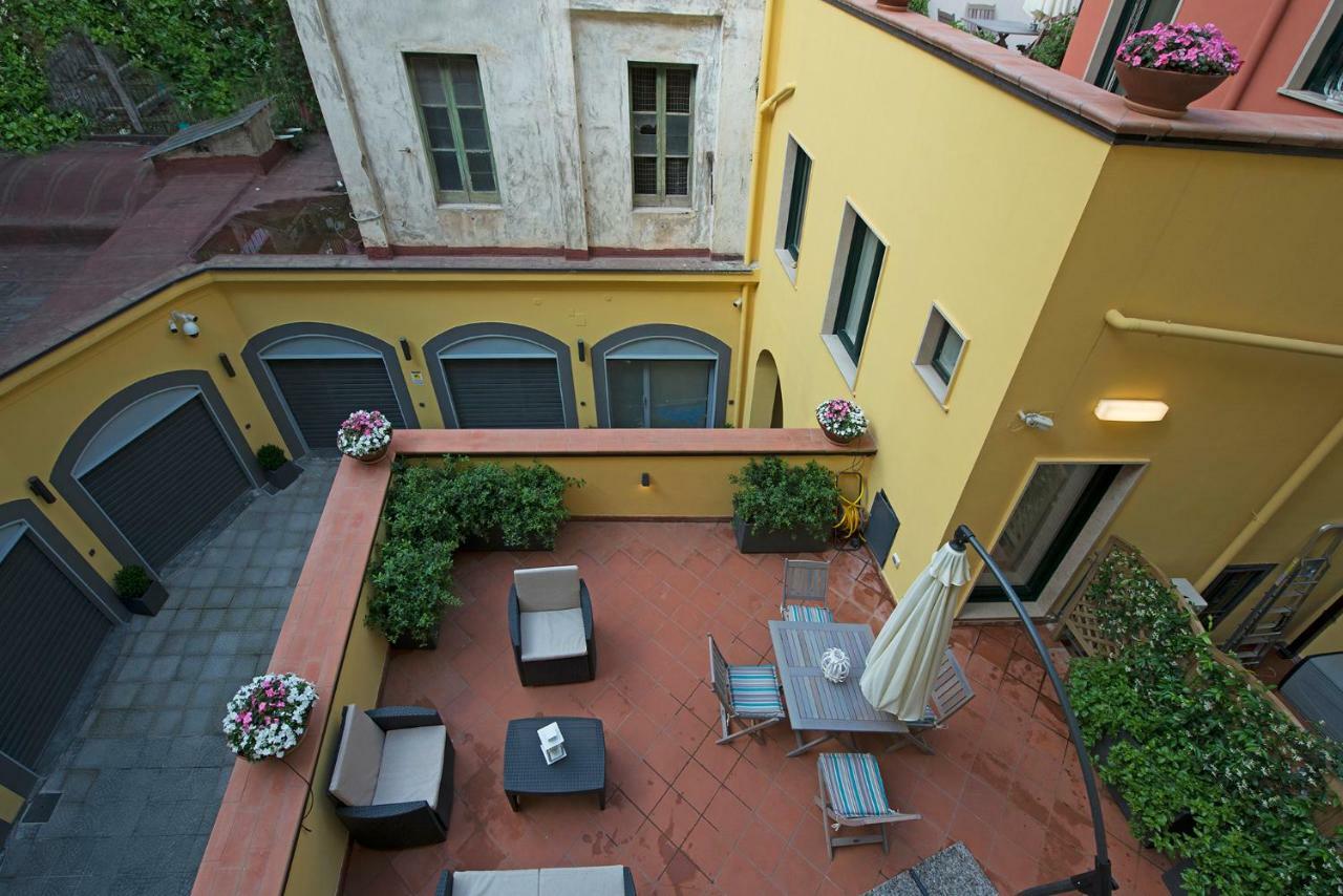 Le Terrazze Sul Cortile Salerno Exterior foto