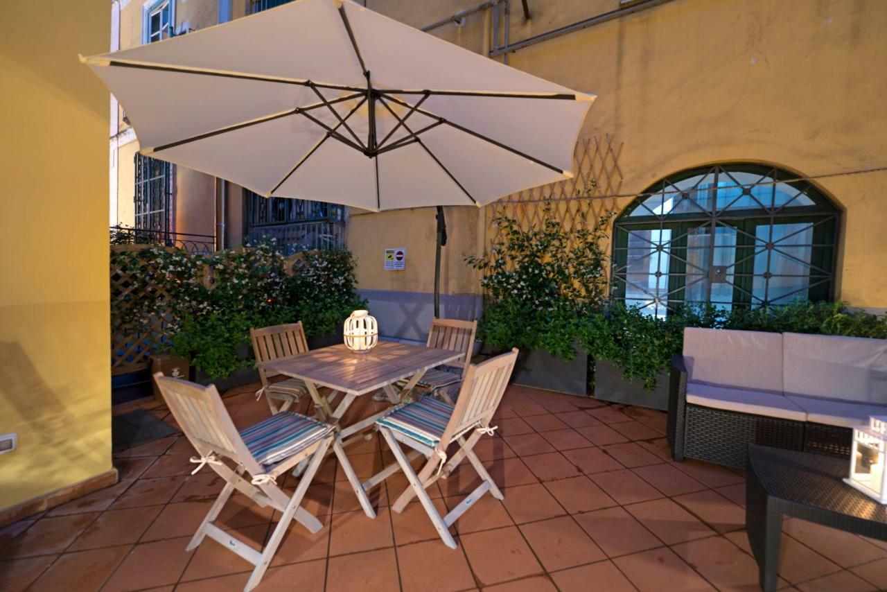 Le Terrazze Sul Cortile Salerno Exterior foto